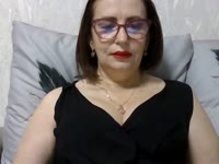 i m super positive woman who knows what mans like i love to share my personality with others,i m intaligent and know how to be interesting to you my dear frind