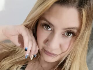 camgirl masturbating with dildo DanielaSage