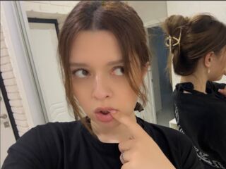 webcam babe chat room DevonaChurchey