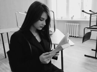 camwhore shaving pussy EnricaElis