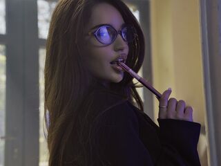 camgirl playing with vibrator HanaRoss