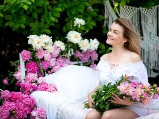 naked girl with cam LeaNicole