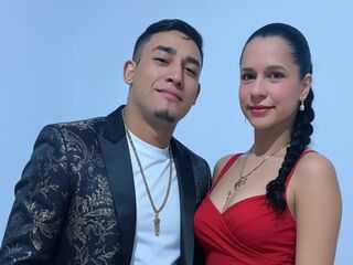 couple chat ARIELandLEONEL