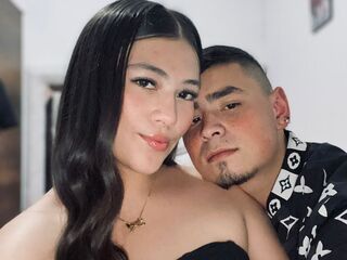 live couple cam ChloeAndAdam