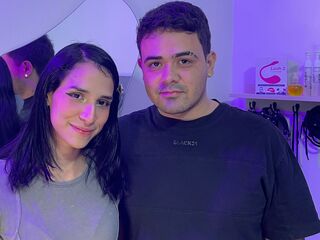 live couple sex cam show NicoleAndCamilo