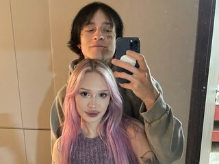 hot live couple cam PaulLili