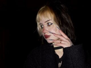 squirting girl webcam picture LiyaLuna