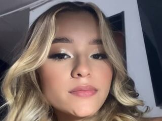 camgirl porn webcam AaishaCollin