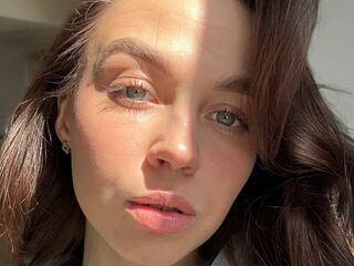 webcamgirl chat AdrianFalcione