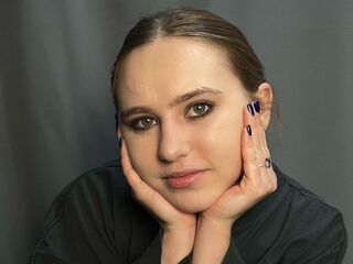 camgirl webcam photo AlanaHowlett