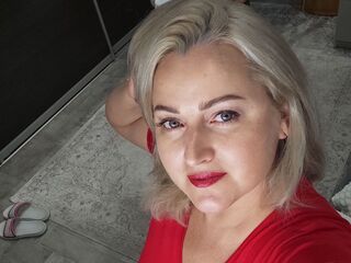 mastubating web cam girl AlexaMaddow