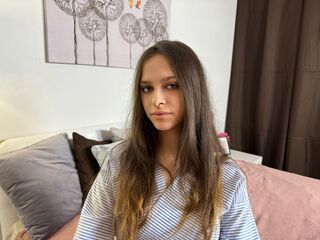 camgirl AlisiaMillar