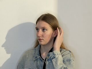 webcam bitch chat AmiEllert