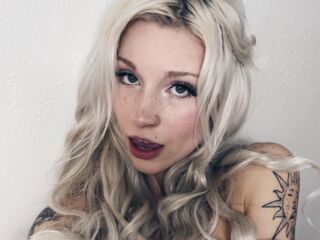 camgirl playing with vibrator AnnieAngel