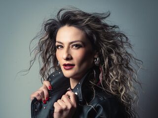 fingering cam girl AryTorres