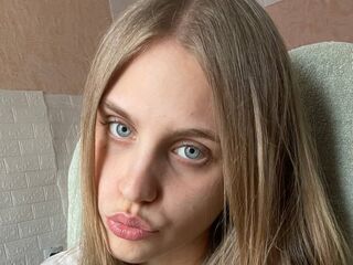 webcam live show AyannaOverturf