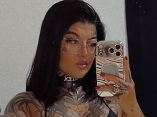 fingering girl cam BellaTixy