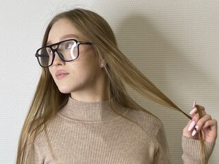 shaved pussy webcam BertaAnnarummo