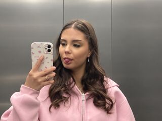 camwhore masturbating with sextoy CarlTomkus