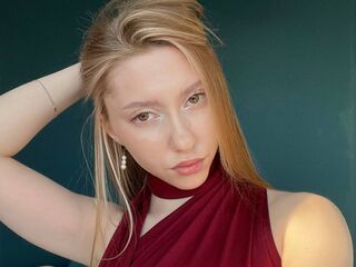 camslut naked CarylonBenzer