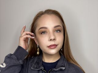 sexy camgirl picture CaseySalizar