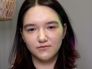cam girl masturbating with dildo CecilleBonavita