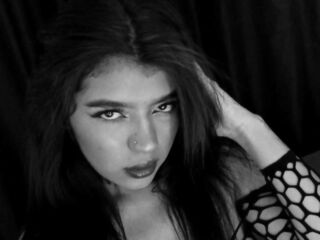 camslut fingering shaved pussy CharlotheLee