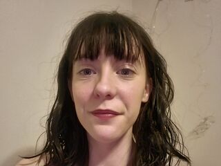 jasmin webcam model CharlotteAnne