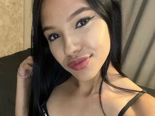camgirl showing tits CherryValentine