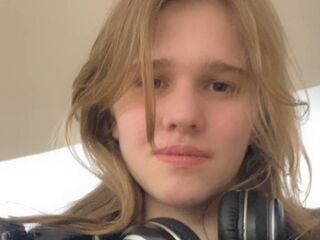 extreme webcam ChristieDemaline