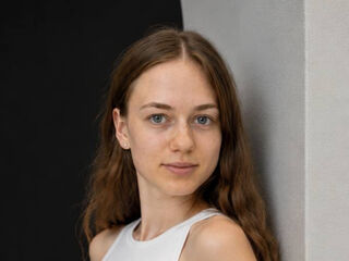 jasmin CleoraClouden