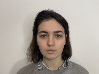 webcam show CorinaHariri