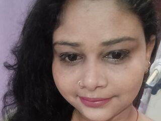 free adult cam picture CurvySoniya