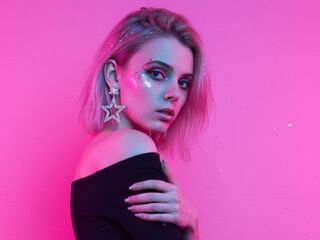 shower cam DaiseyNovotny