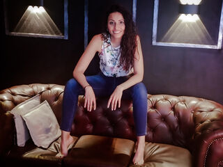 naked camgirl photo DamarisPommes