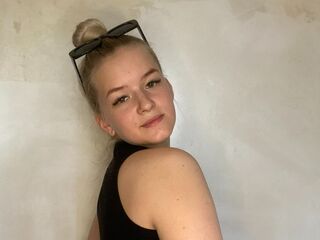 camgirl webcam sex pic DebraHallin