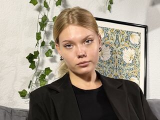 cyber sex webcam DonellaAndra