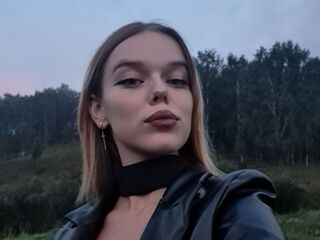 masturbating webcam girl EdinaAmos