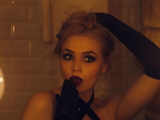 camgirl playing with vibrator ElaineVeloz