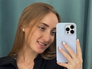 hot cam girl spreading pussy ElizabethKitchen
