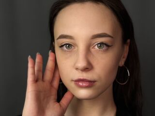 free adultcam EllynDarvish