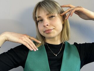 camgirl live sex photo EmelineBurrough