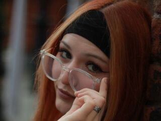 sexy webcamgirl EmeraldClyatt