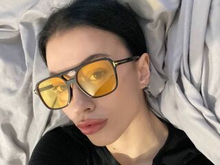 naughty cam girl EmilyFera