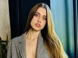 naked webcam girl masturbating EmilyMontgomery