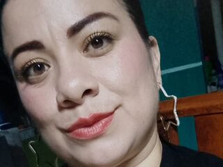 free nude webcam show EmilyTempation