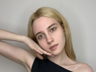 webcam babe chatroom EmmaHurriet