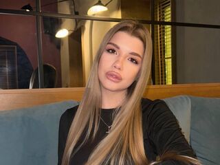 Kinky webcam EmmyRamsdell