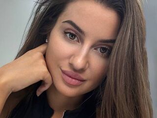 camwhore fingering shaved pussy EvaAdvans