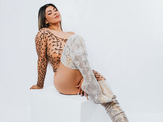 girl shaving pussy GiaMartineli